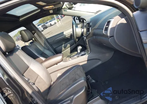 2021 Jeep Grand Cherokee Laredo X 4X4 из США, поврежденный, VIN 1C4RJFAGXMC515370